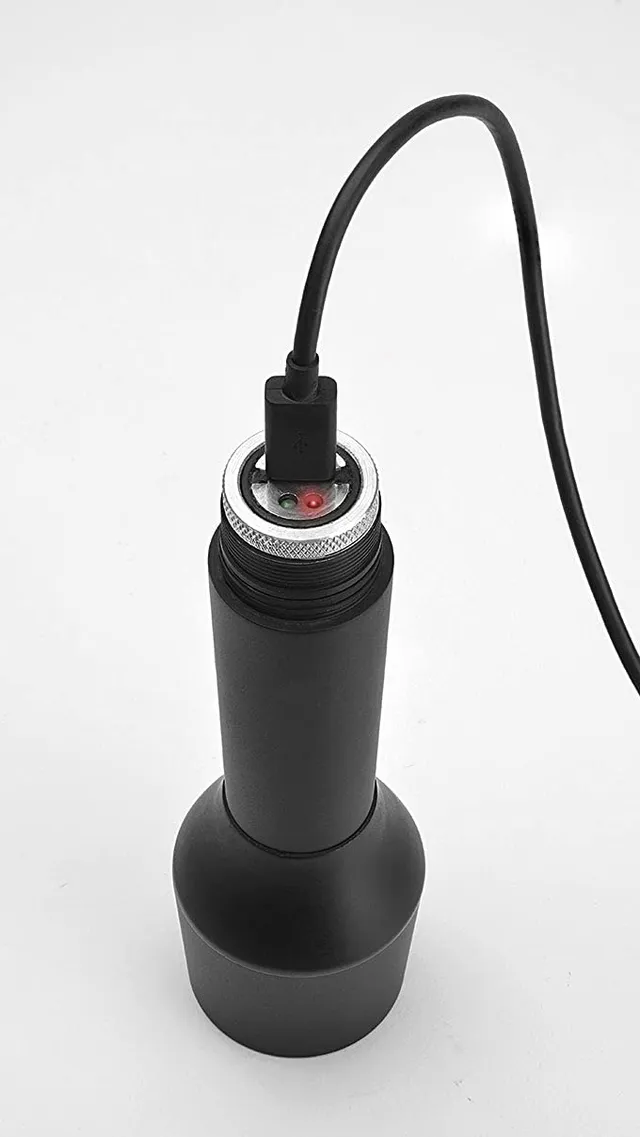 C4 Flashlights Draco torcia ricaricabile