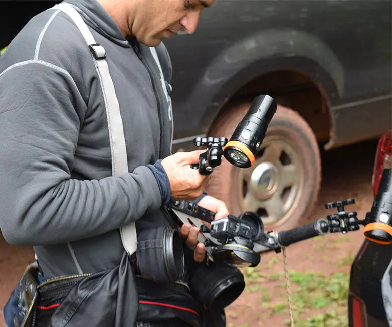OrcaTorch U/W Photography D900V torcia video subacquea 2200 lumen